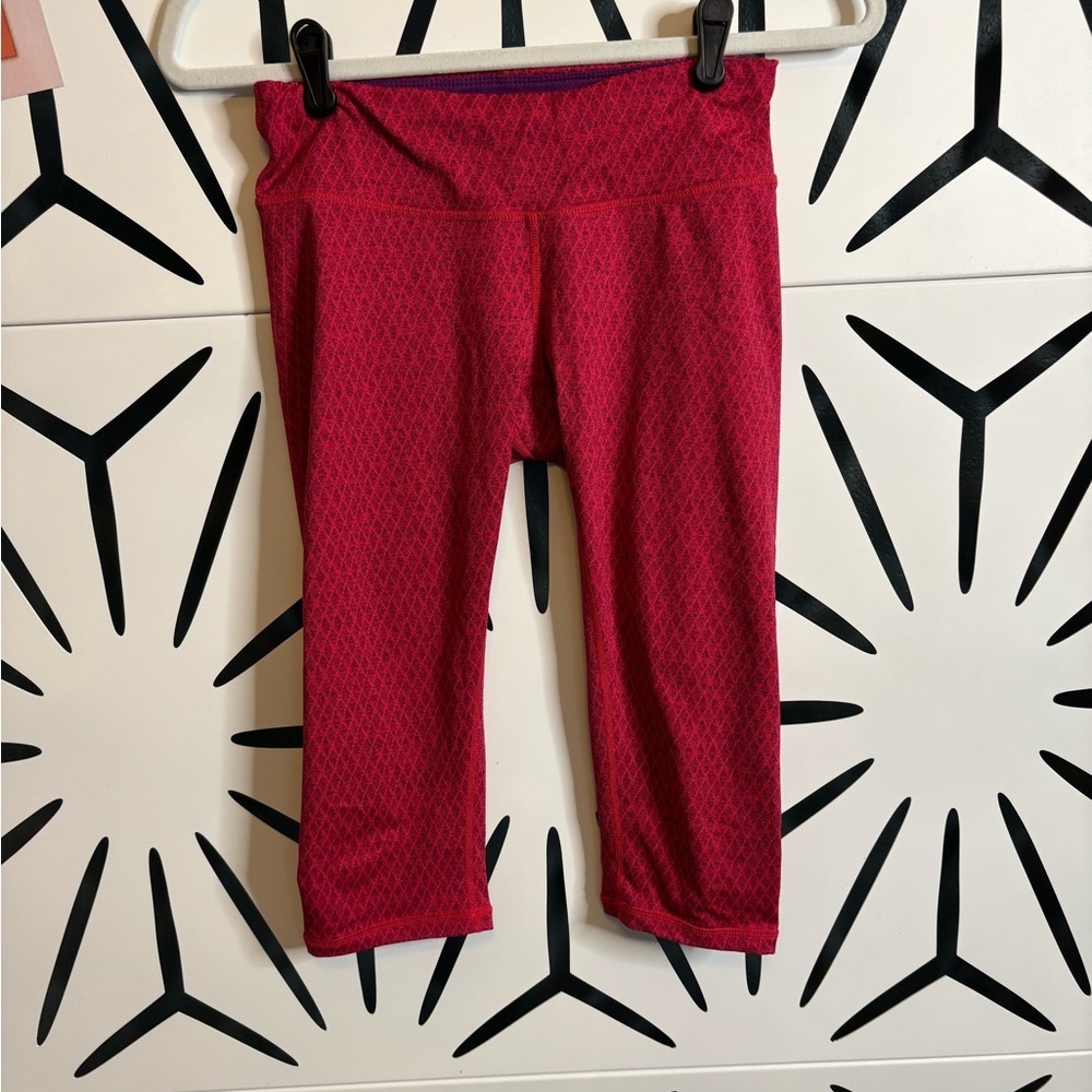 Prana Misty Knicker Capri Leggings – Fuchsia Red Geometric Print – Sz XS - Picture 1 of 11